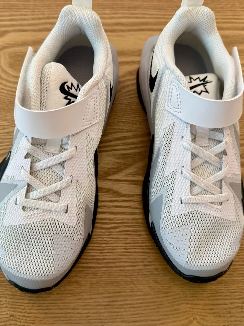 Nike Men’s White and Black Athletic Basketball Shoes